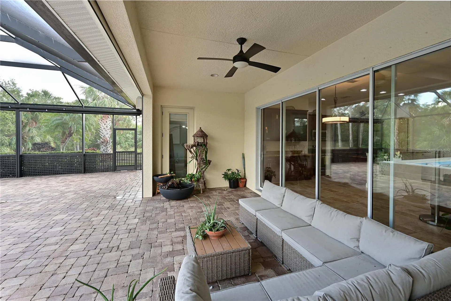 931 Mangrove Edge Court Bradenton FL 34208