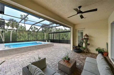 931 Mangrove Edge Court Bradenton FL 34208