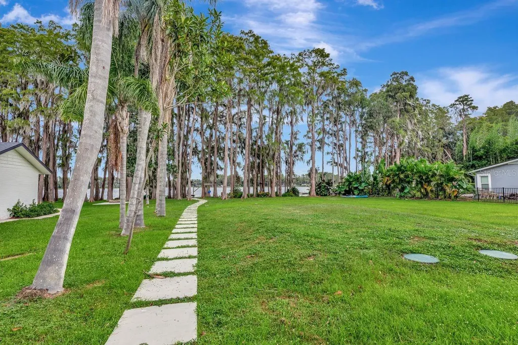 19207 Crooked Lane Lutz FL 33548