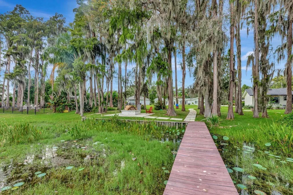 19207 Crooked Lane Lutz FL 33548