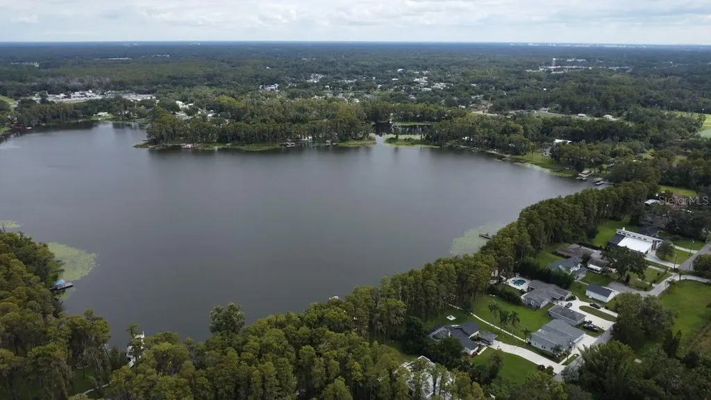 19207 Crooked Lane Lutz FL 33548