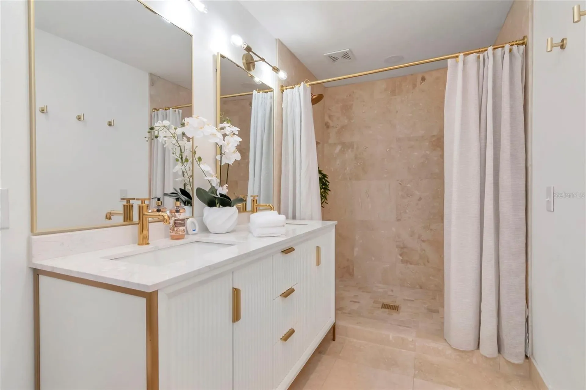 19207 Crooked Lane Lutz FL 33548