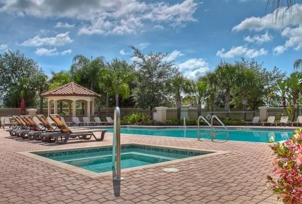 8153 Miramar Way Lakewood Ranch FL 34202