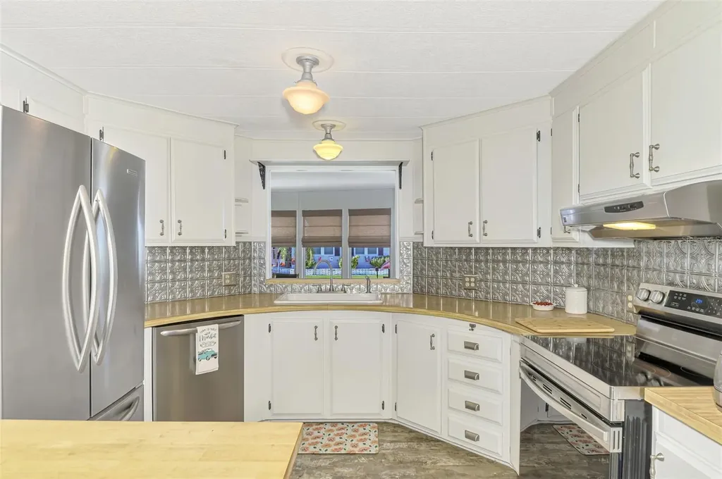 49 Compass Point North Port FL 34287