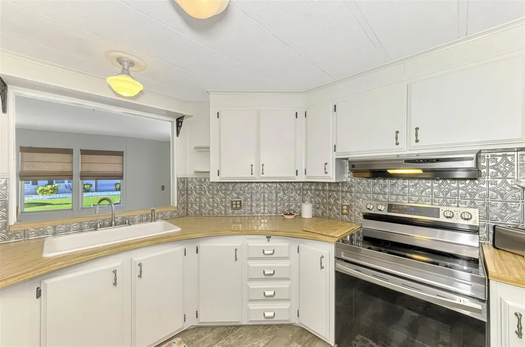 49 Compass Point North Port FL 34287