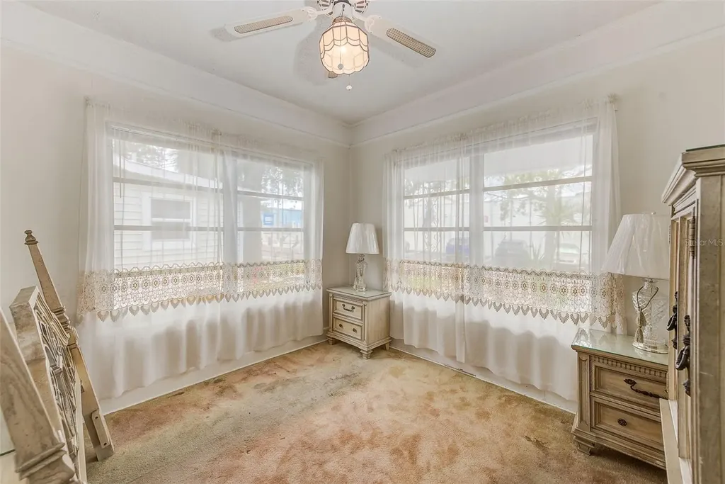 632 Cross Street Tarpon Springs FL 34689