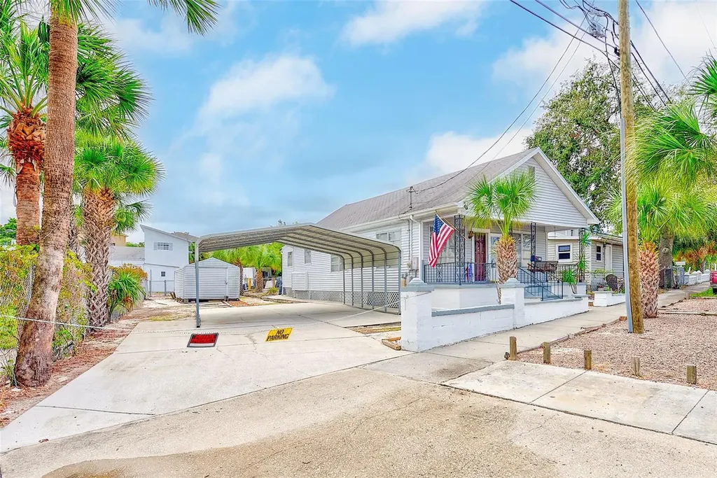 632 Cross Street Tarpon Springs FL 34689