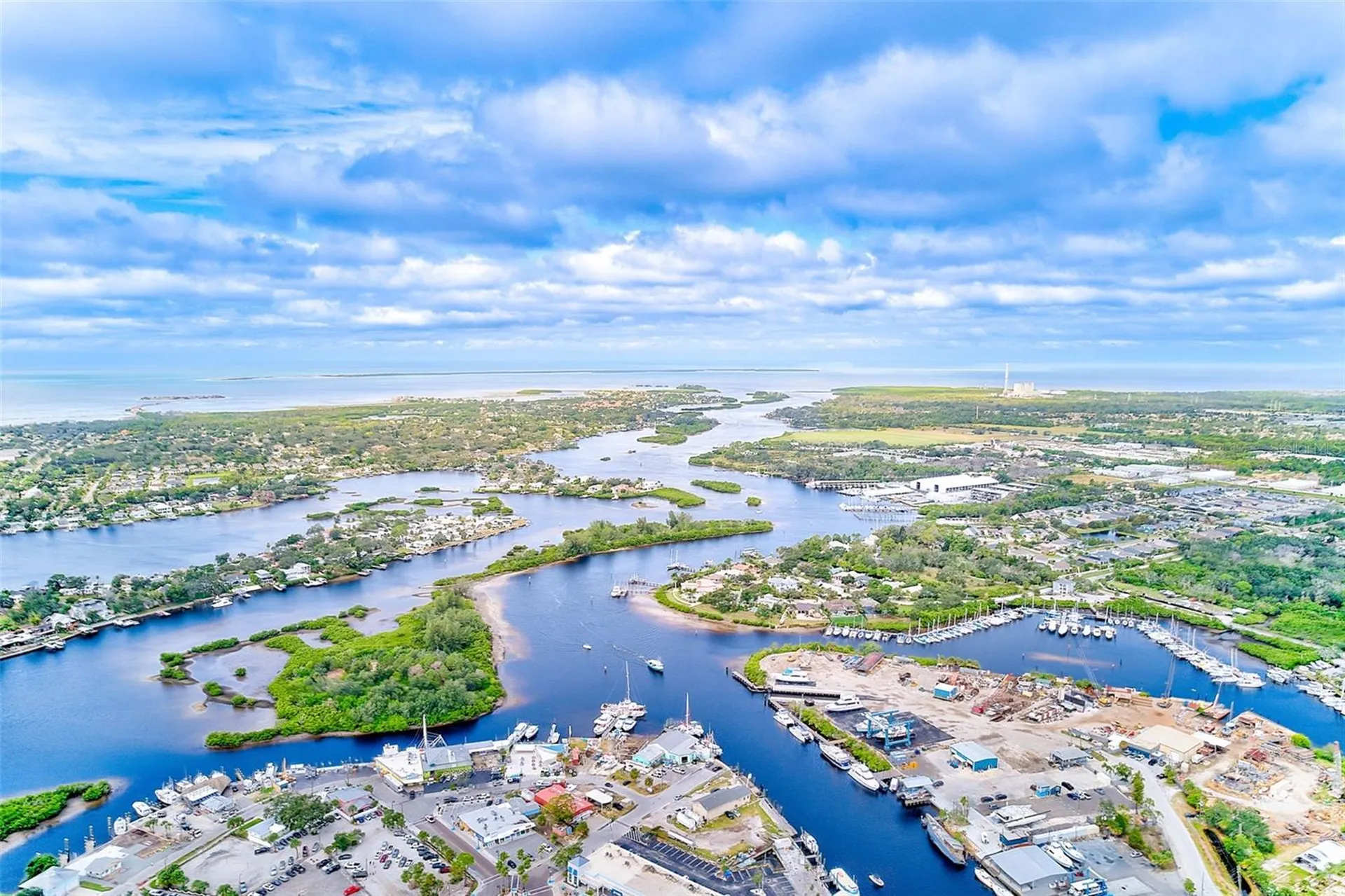 632 Cross Street Tarpon Springs FL 34689