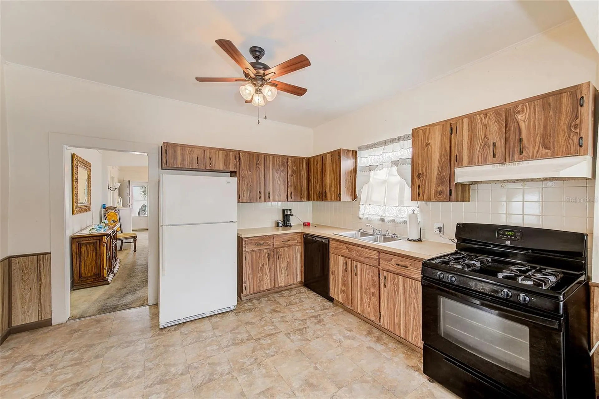 632 Cross Street Tarpon Springs FL 34689