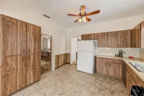 632 Cross Street Tarpon Springs FL 34689