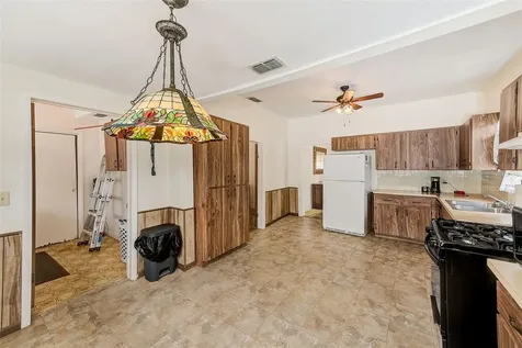 632 Cross Street Tarpon Springs FL 34689