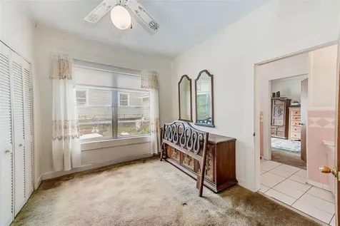 632 Cross Street Tarpon Springs FL 34689