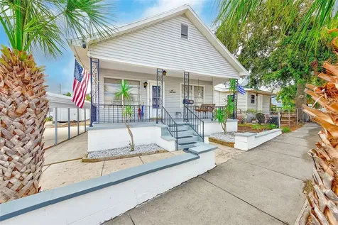 632 Cross Street Tarpon Springs FL 34689