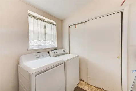 632 Cross Street Tarpon Springs FL 34689