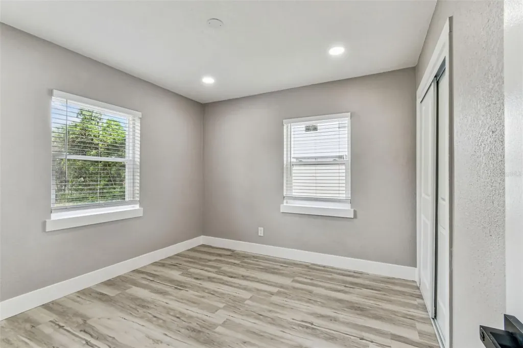 5 W Spanish Main Street Tampa FL 33609