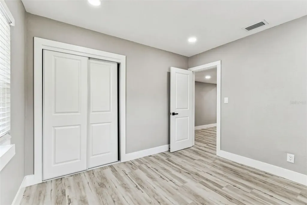 5 W Spanish Main Street Tampa FL 33609