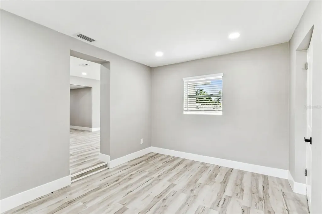 5 W Spanish Main Street Tampa FL 33609