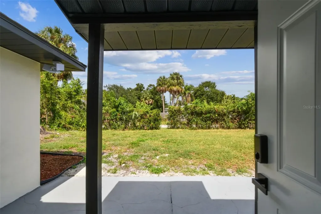 5 W Spanish Main Street Tampa FL 33609