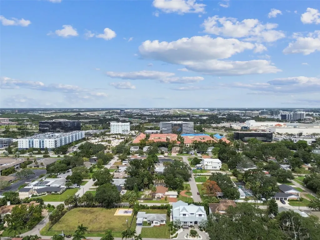 5 W Spanish Main Street Tampa FL 33609