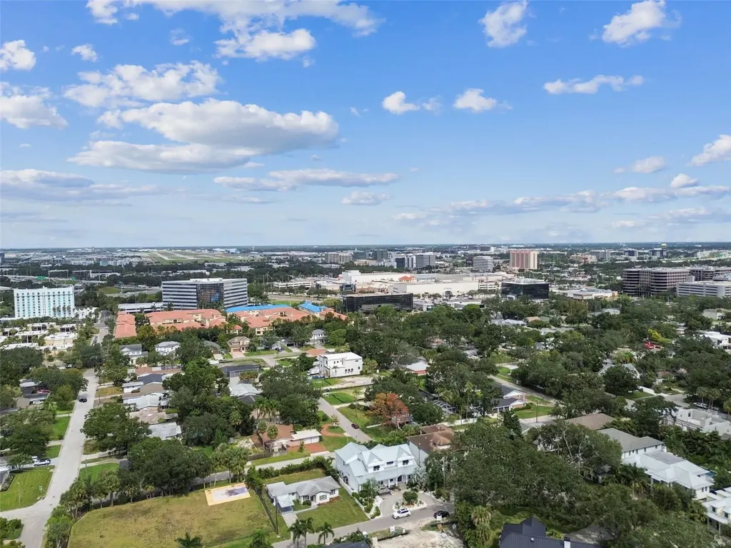 5 W Spanish Main Street Tampa FL 33609