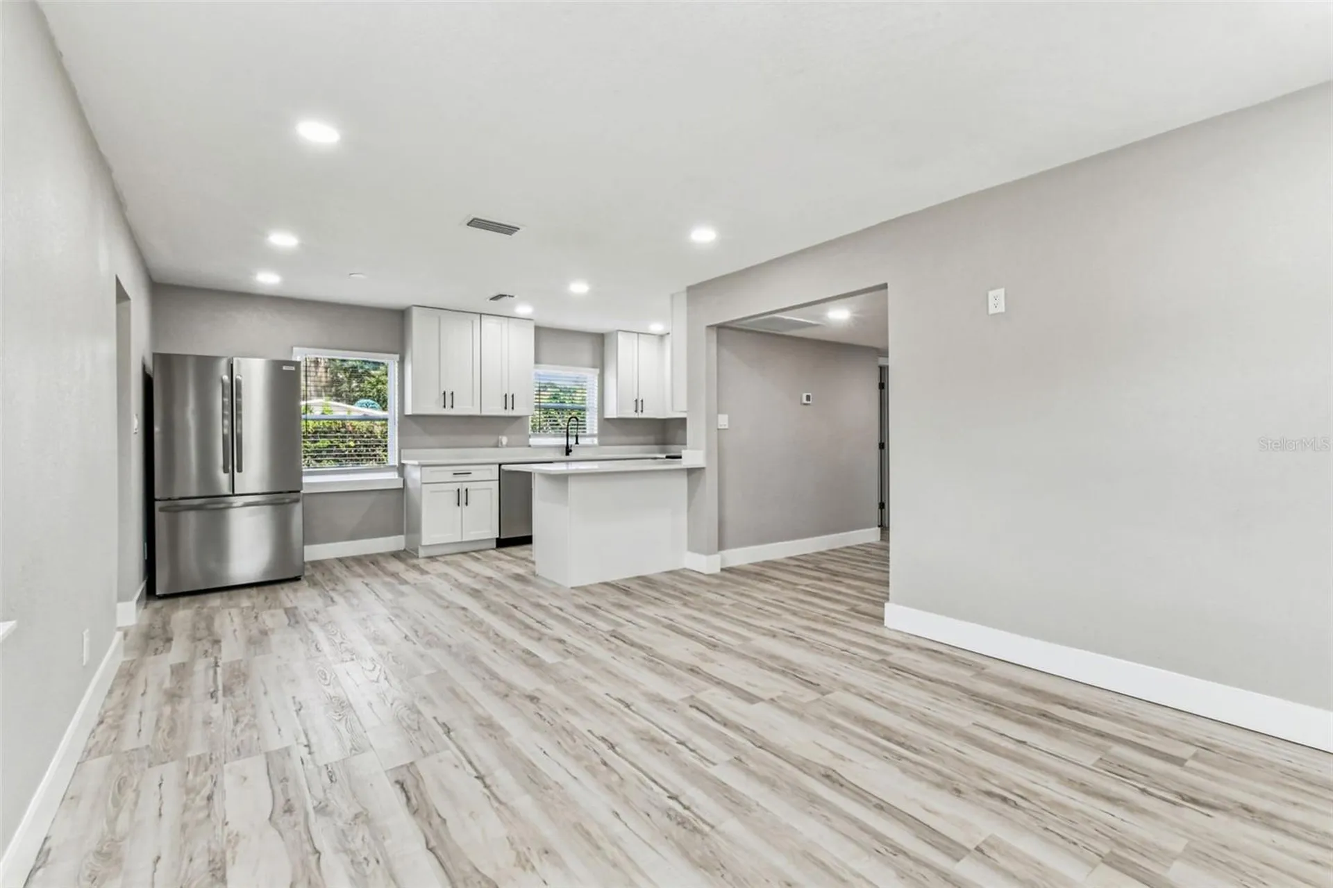 5 W Spanish Main Street Tampa FL 33609