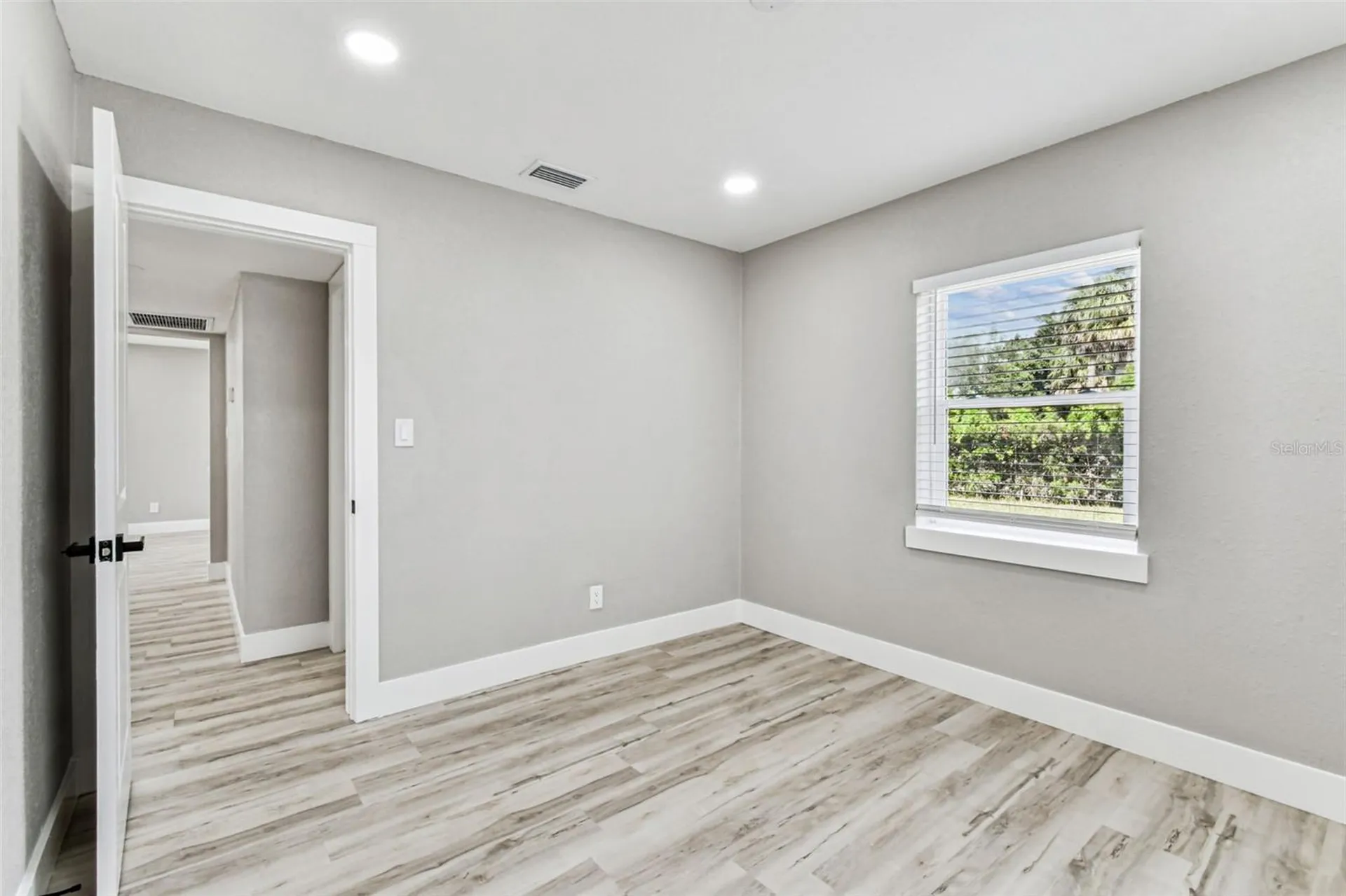 5 W Spanish Main Street Tampa FL 33609