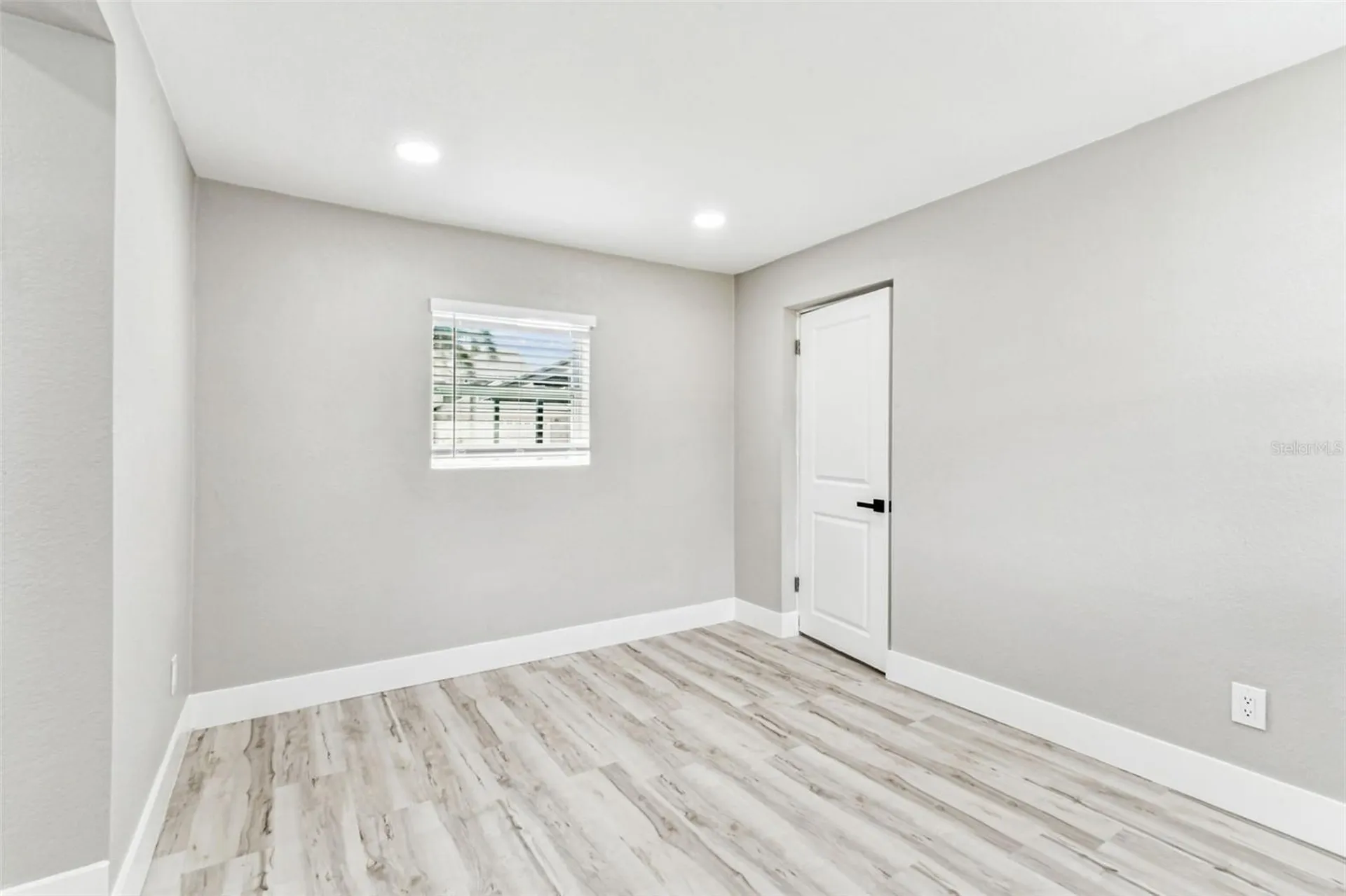 5 W Spanish Main Street Tampa FL 33609