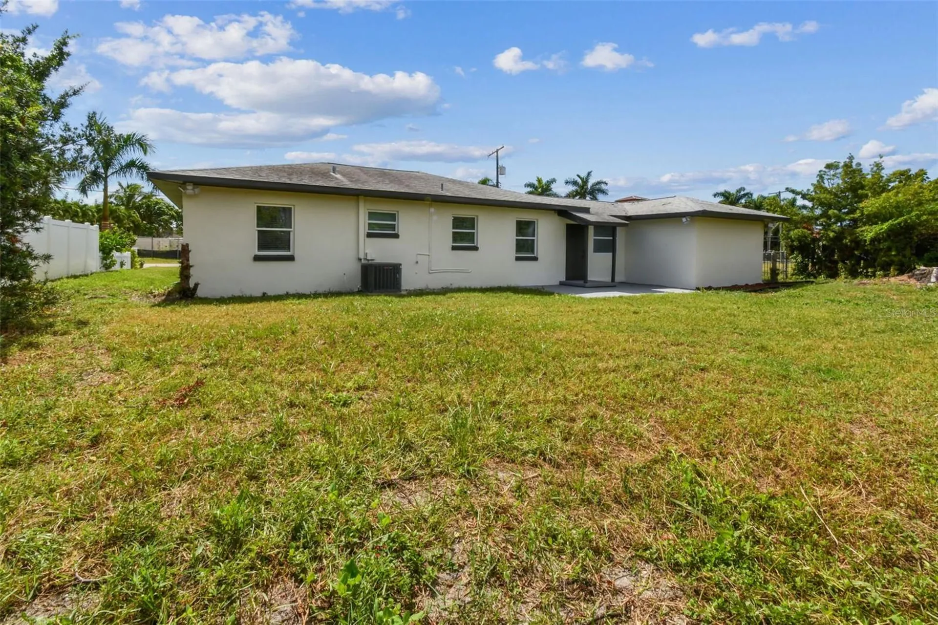 5 W Spanish Main Street Tampa FL 33609