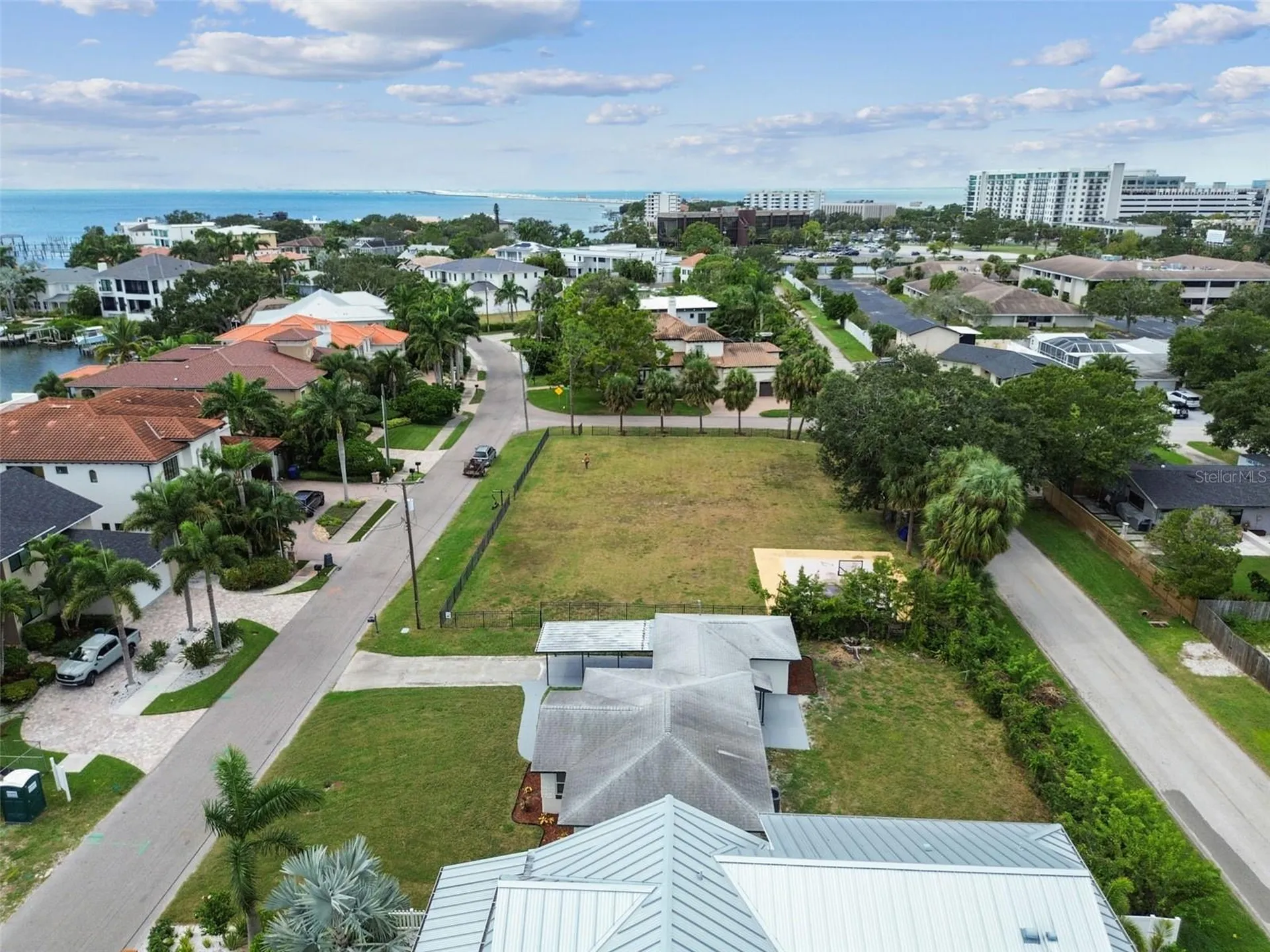 5 W Spanish Main Street Tampa FL 33609