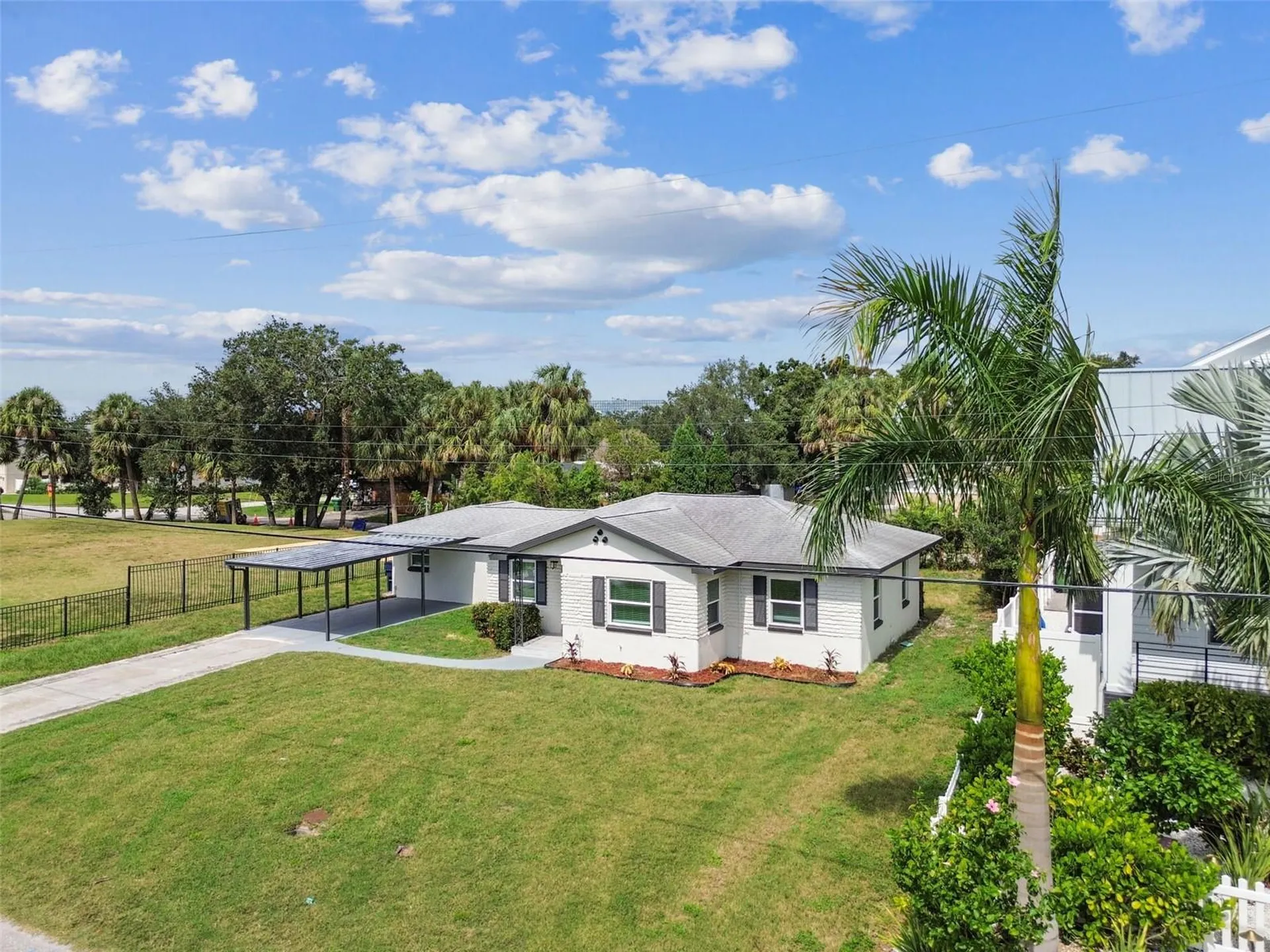 5 W Spanish Main Street Tampa FL 33609