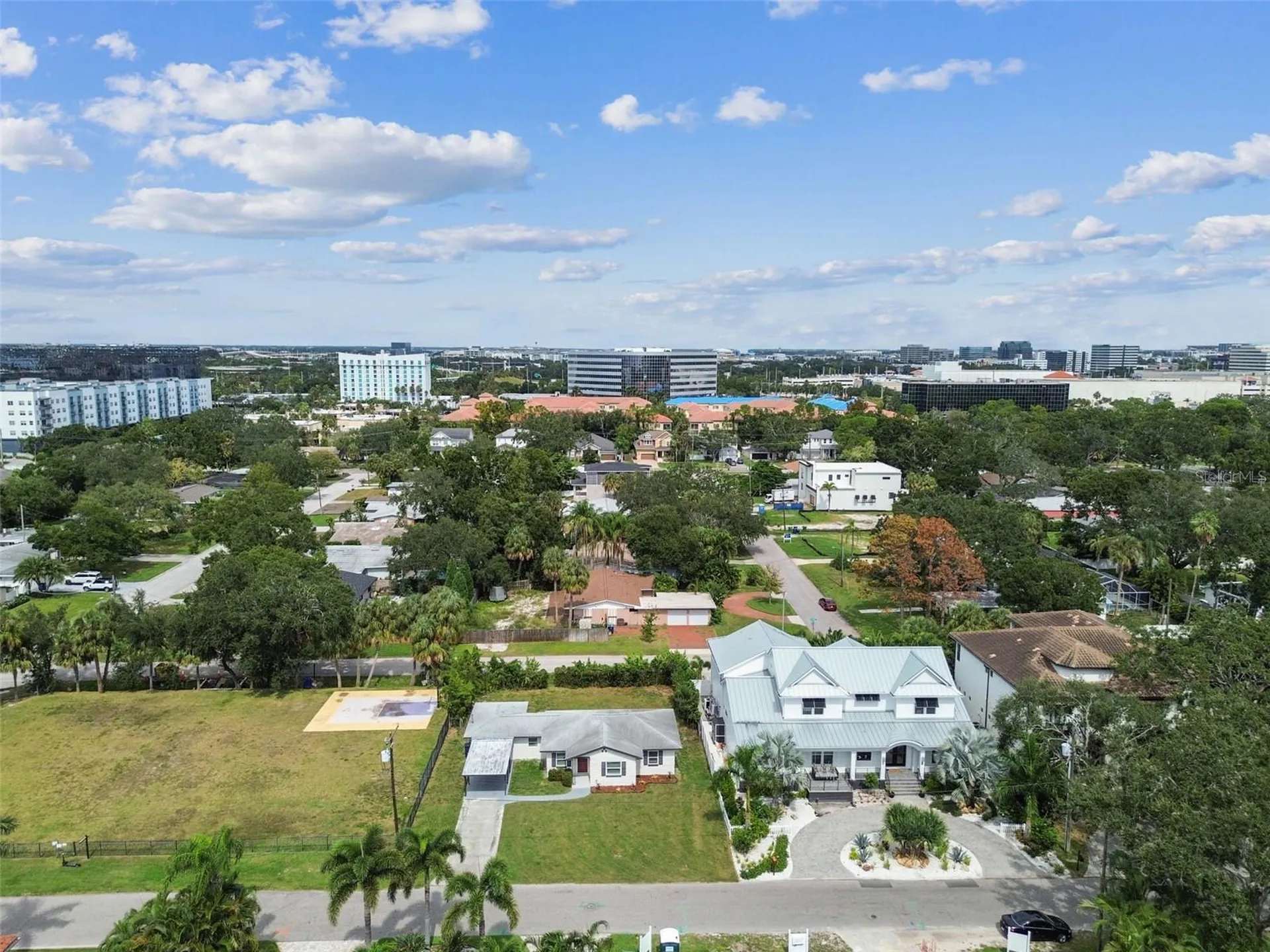 5 W Spanish Main Street Tampa FL 33609