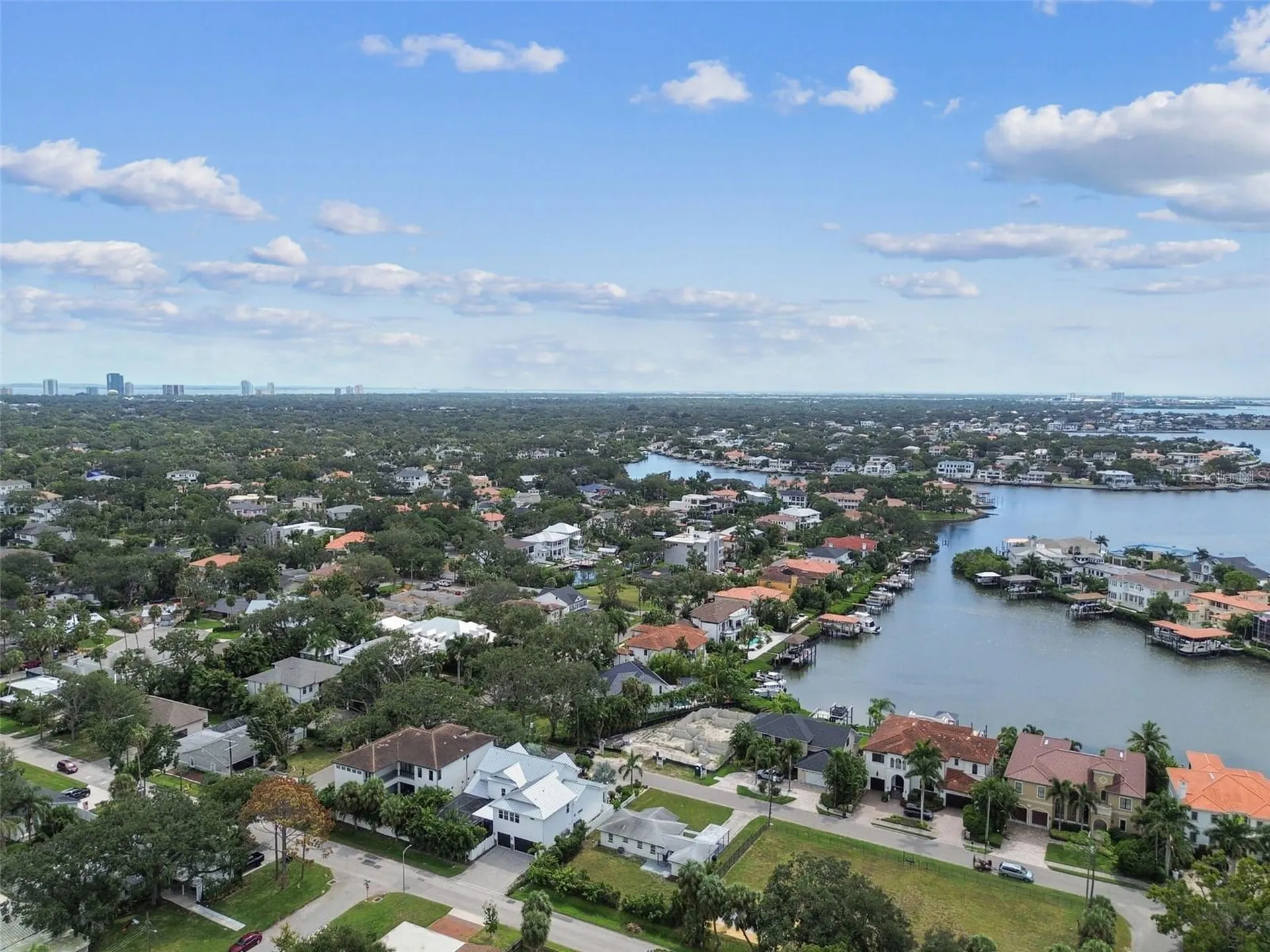 5 W Spanish Main Street Tampa FL 33609