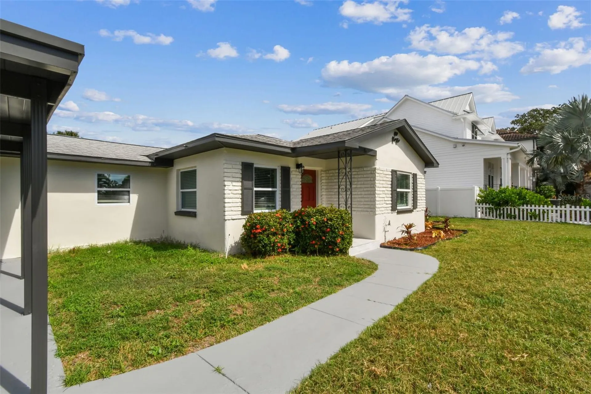 5 W Spanish Main Street Tampa FL 33609