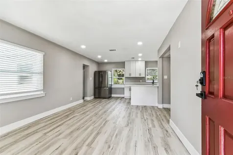 5 W Spanish Main Street Tampa FL 33609