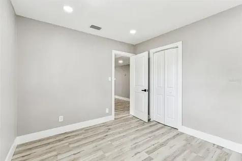 5 W Spanish Main Street Tampa FL 33609