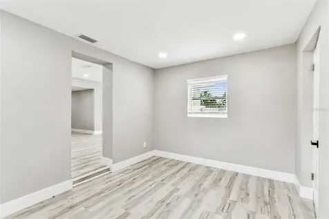 5 W Spanish Main Street Tampa FL 33609