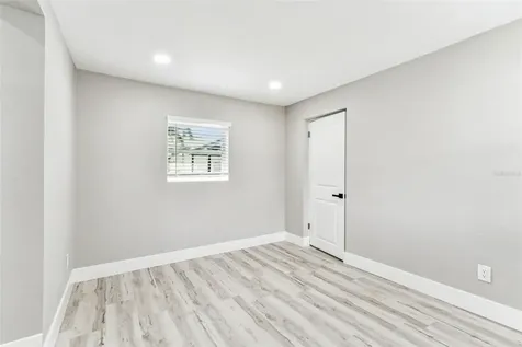 5 W Spanish Main Street Tampa FL 33609