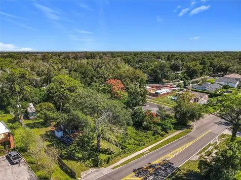 1329 Lake Drive Casselberry FL 32707