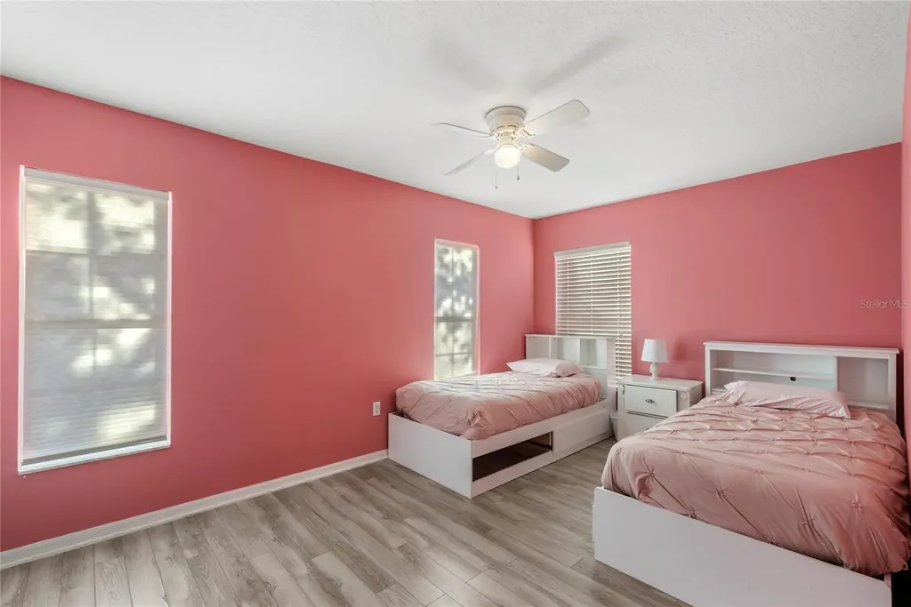 1067 Berkeley Drive Kissimmee FL 34744