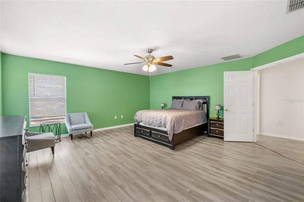 1067 Berkeley Drive Kissimmee FL 34744