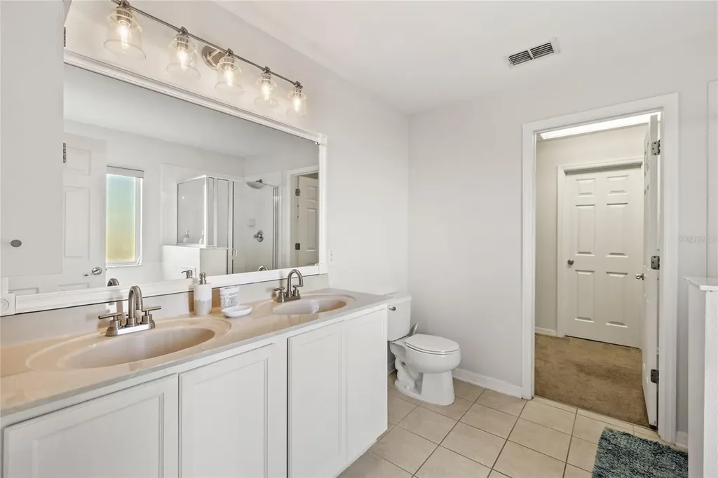 1067 Berkeley Drive Kissimmee FL 34744