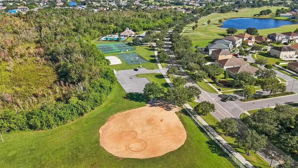 1067 Berkeley Drive Kissimmee FL 34744