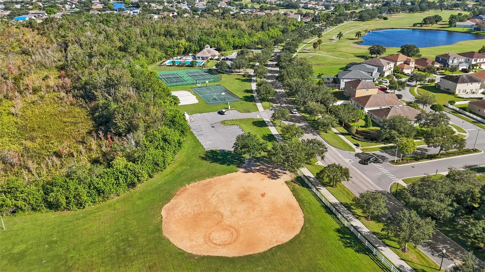 1067 Berkeley Drive Kissimmee FL 34744