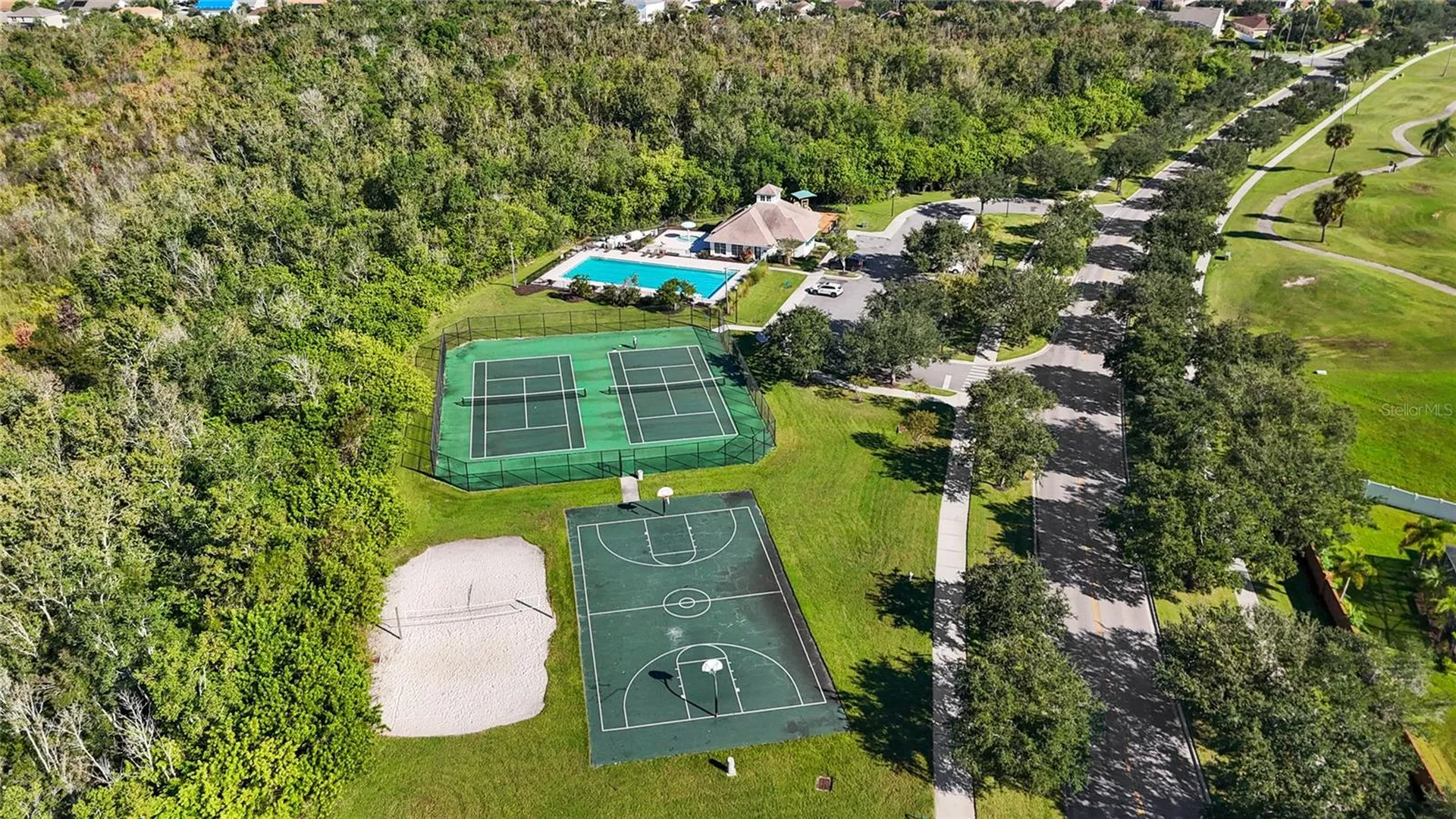 1067 Berkeley Drive Kissimmee FL 34744