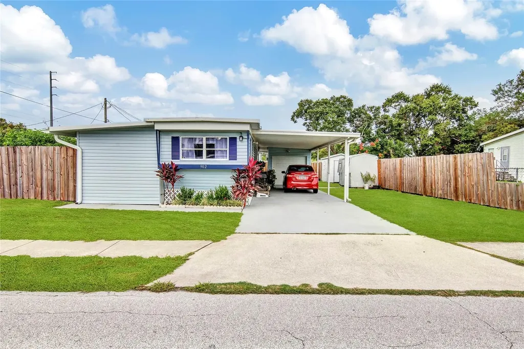 902 Columbia Avenue St Cloud FL 34769