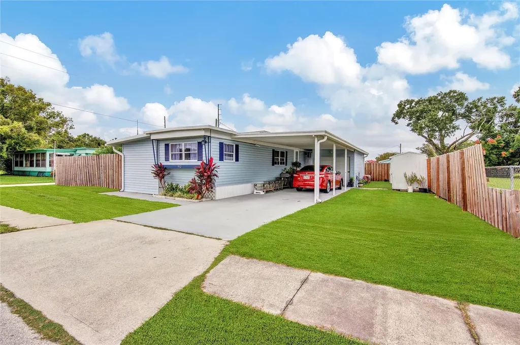902 Columbia Avenue St Cloud FL 34769