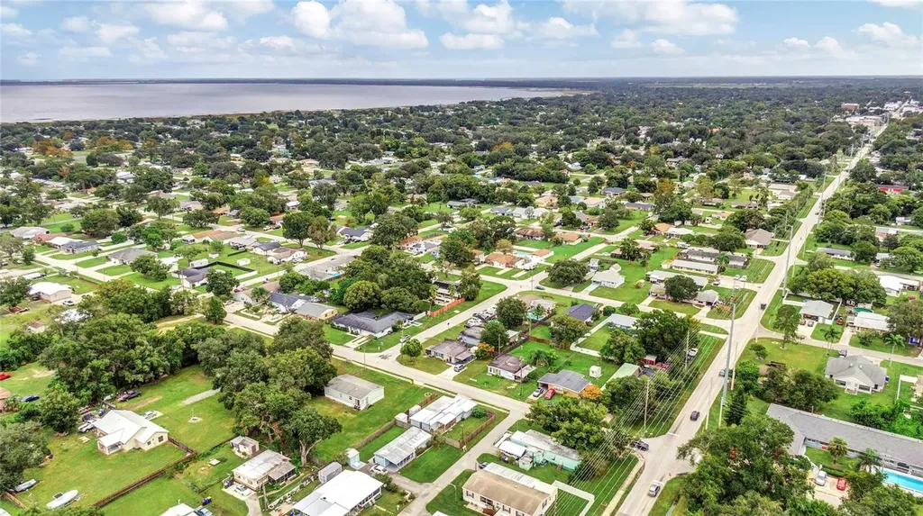 902 Columbia Avenue St Cloud FL 34769