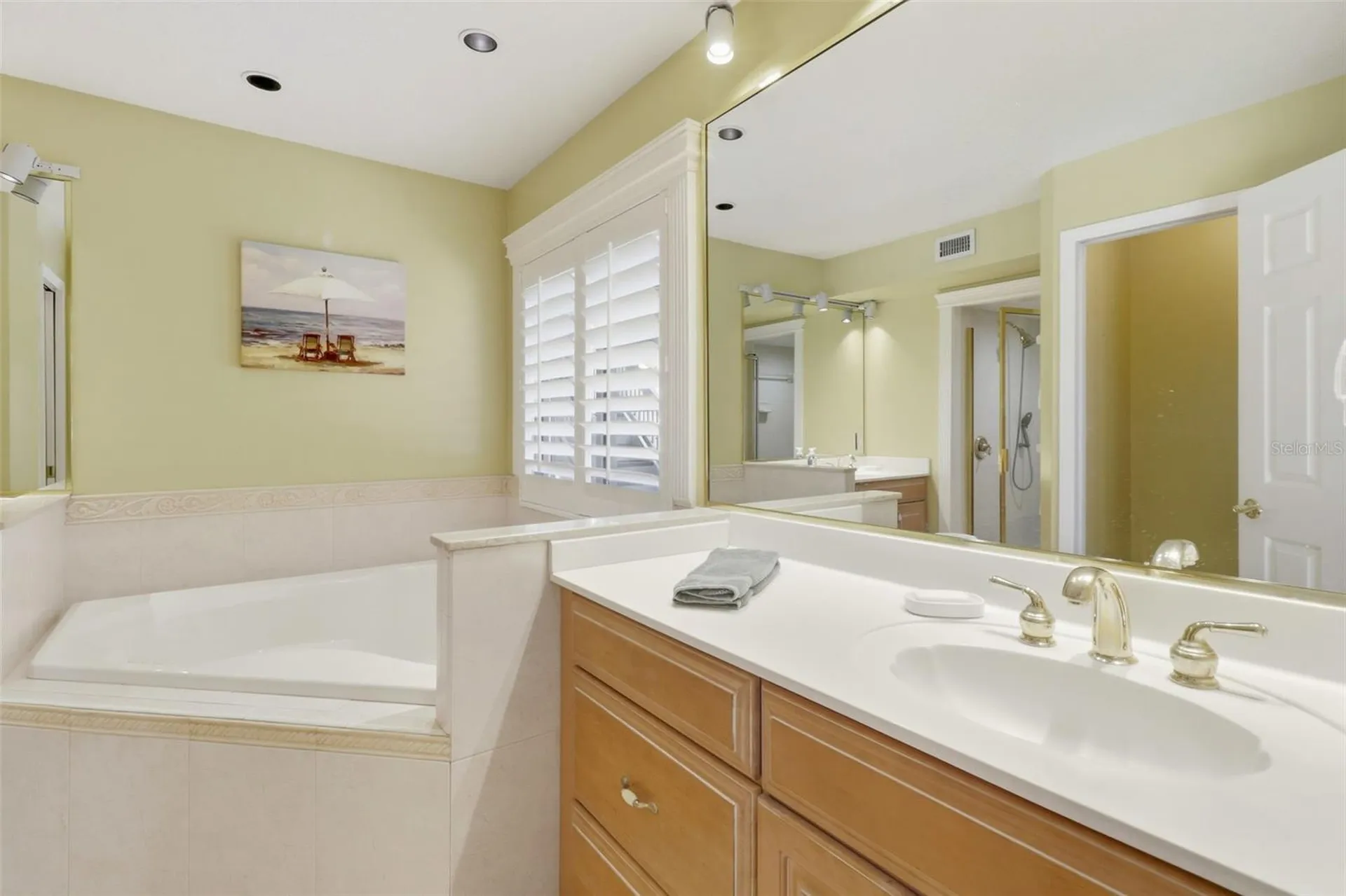 76 Gulfwinds Drive Palm Harbor FL 34683