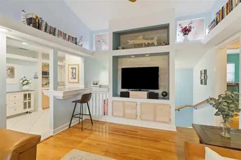 76 Gulfwinds Drive Palm Harbor FL 34683