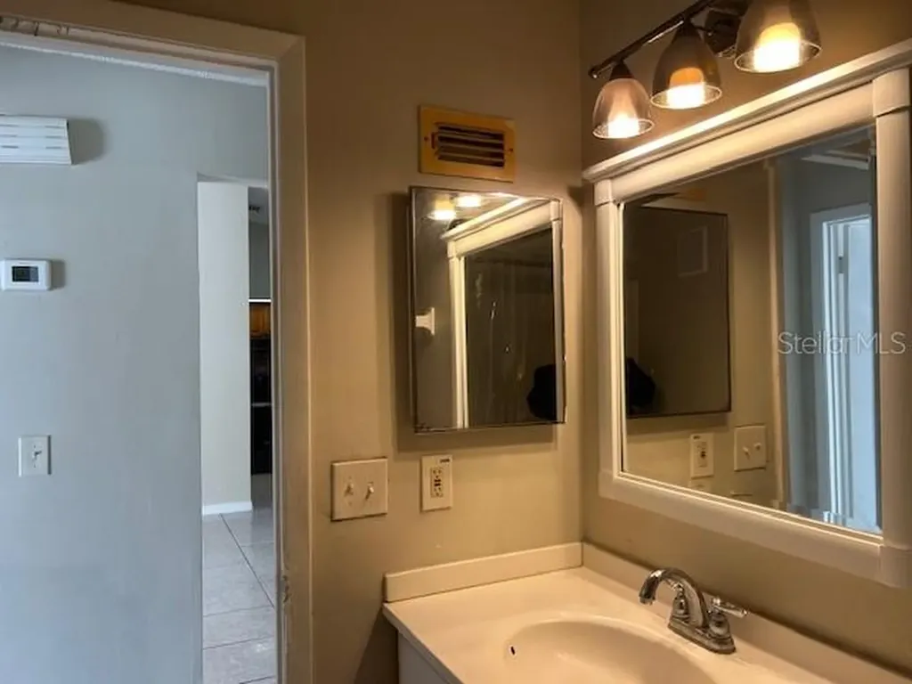 7871 Thrippence Lane Orlando FL 32822